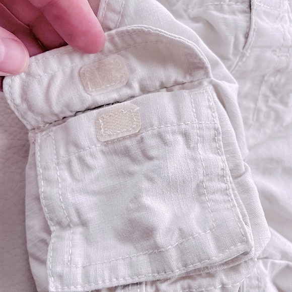 6-12M Gymboree Pull-On Woven Cotton Cargo Shorts, Creamy White, Velcro Pockets - Picture 2 of 8